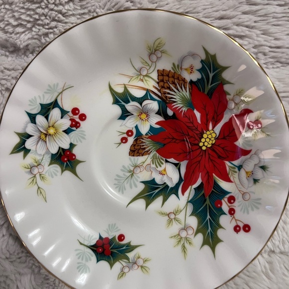 Royal Albert Poinsettia Teacup and Saucer - Picture 2 of 7